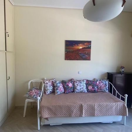 شقة Centre Of Loutraki With Sea View المظهر الخارجي الصورة