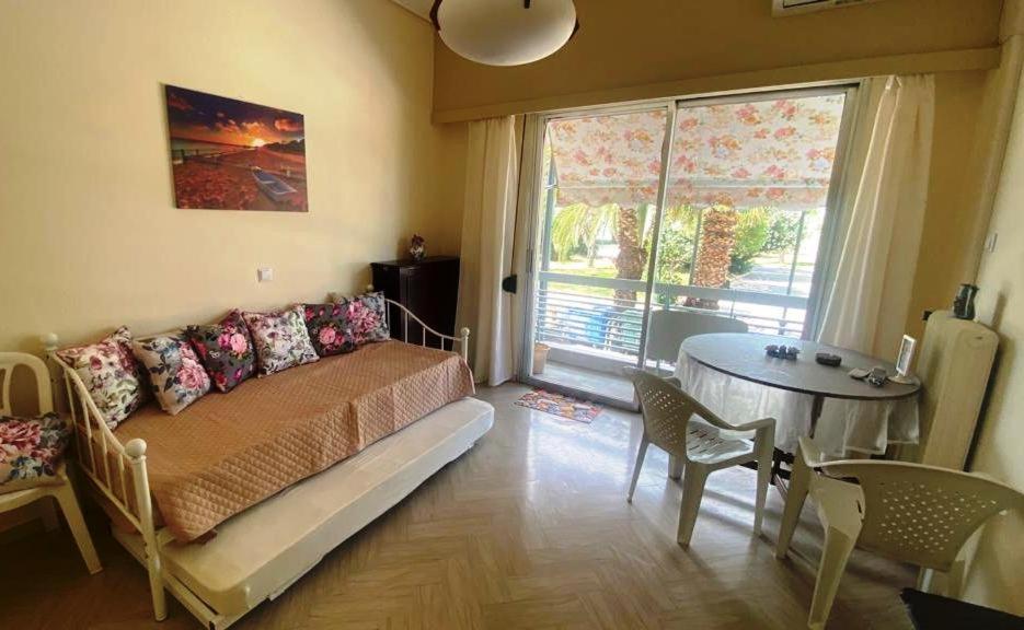 شقة Centre Of Loutraki With Sea View المظهر الخارجي الصورة